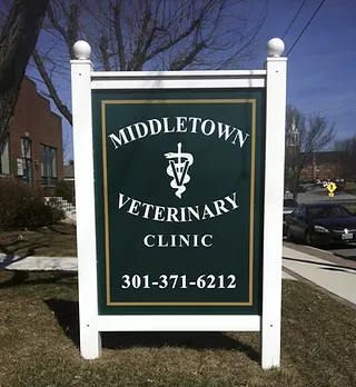 Middletown Vet Clinic Sign: 301-371-6212